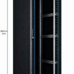 RADA Networks 47U serverkast en patch kast in zwart, leeg en op zwenkwielen, met maatindicatie 2200 — serverkast, patch kast