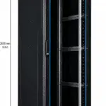 RADA Networks serverkast, patch kast van 42U op zwenkwielen.
