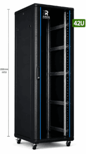 RADA Networks serverkast, patch kast van 42U op zwenkwielen.