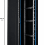 RADA Networks serverkast, patch kast van 42U op zwenkwielen.
